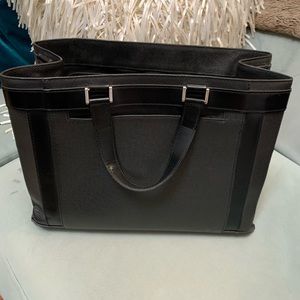 Unisex Louis Vuitton Taiga Kasbek PM Tote Black